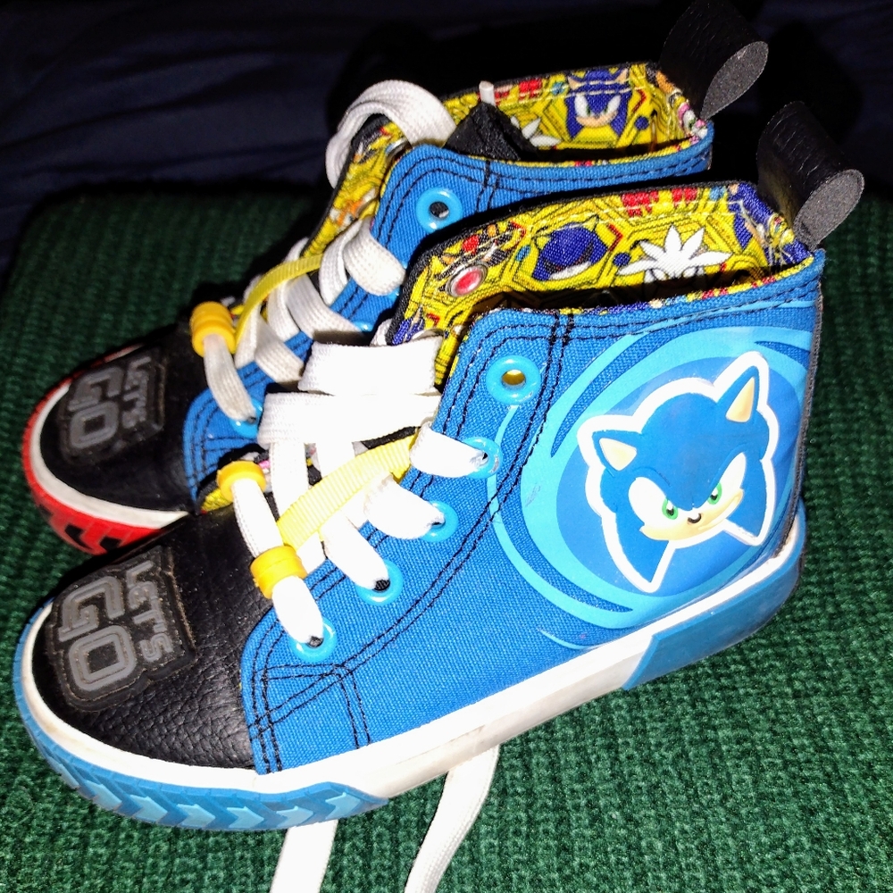 Sonic High-top Sneakers